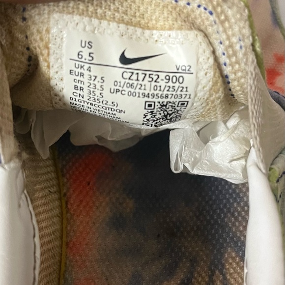 Nike slip-on sneakers - Picture 5 of 6